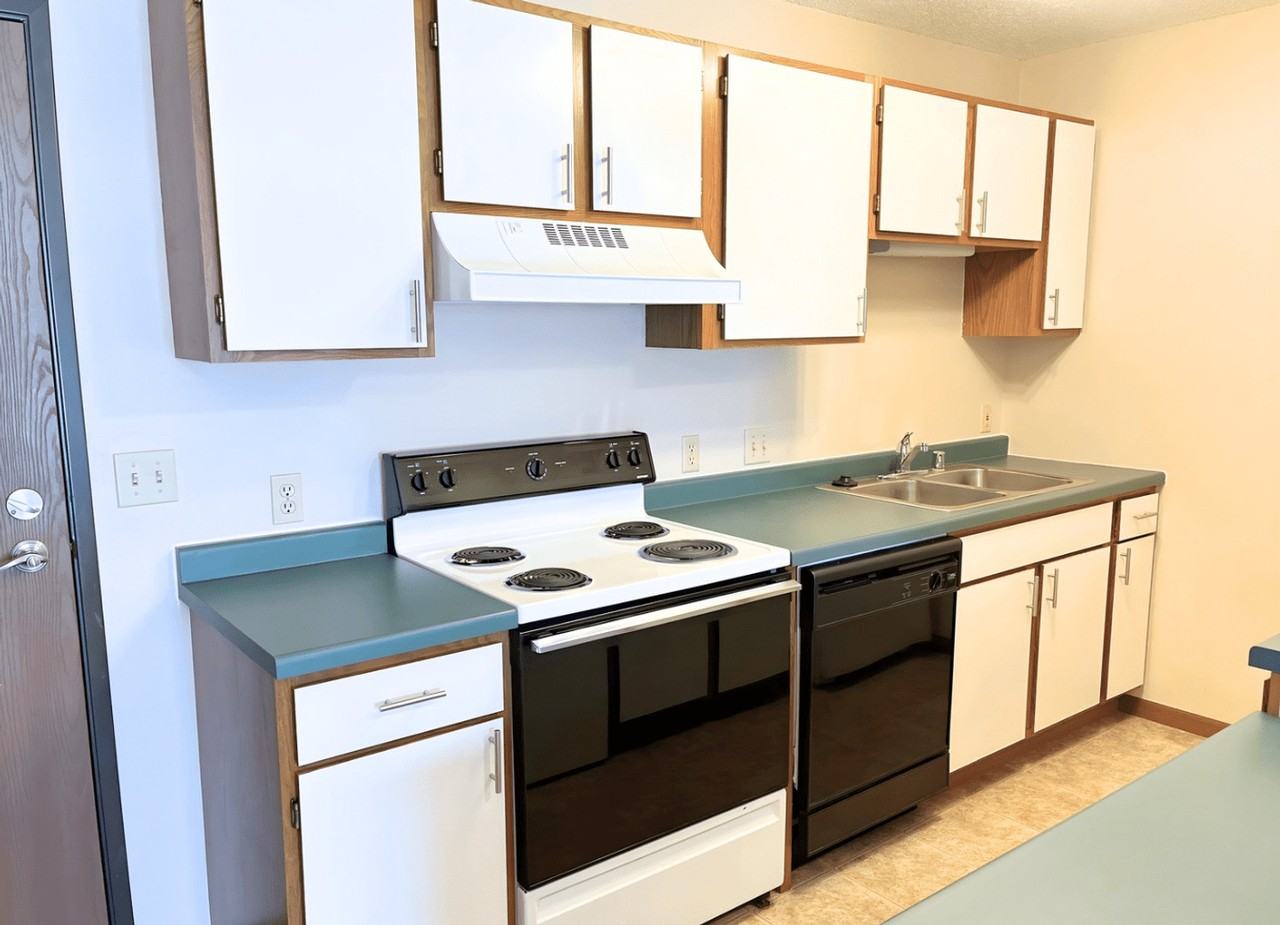 Murdock Apartments - Photo 2 of 29