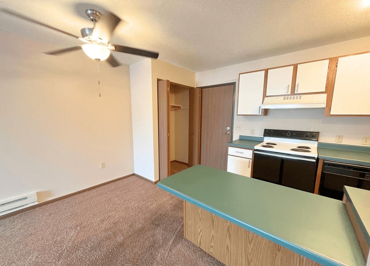 Murdock Apartments - Photo 7 of 29