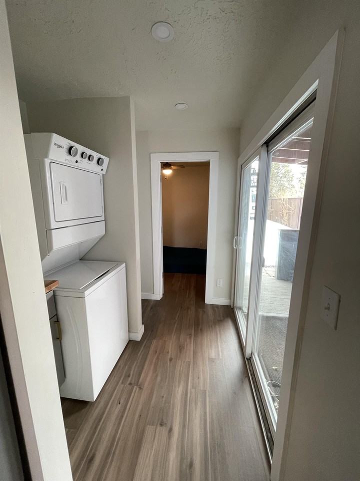 2120 Elm St #1 - Photo 5 of 8