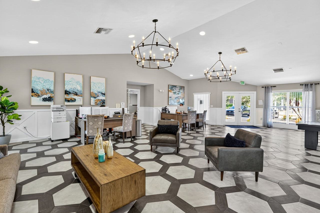 Cascades at Clear Lake Apartments - Photo 2 of 34