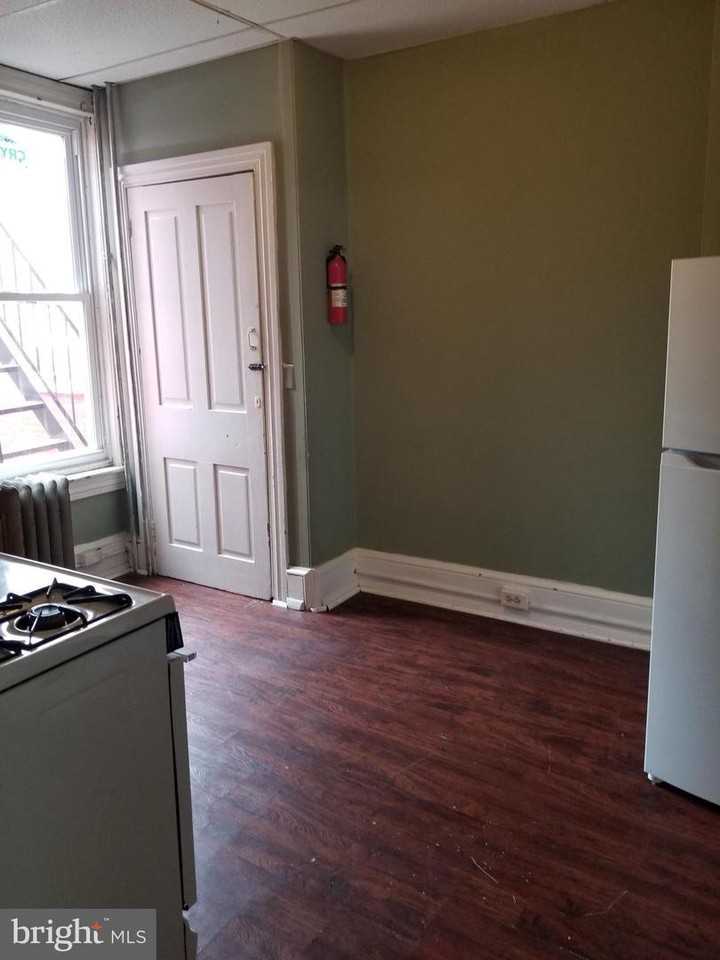 230 S 13th St2 #2 - Photo 2 of 7