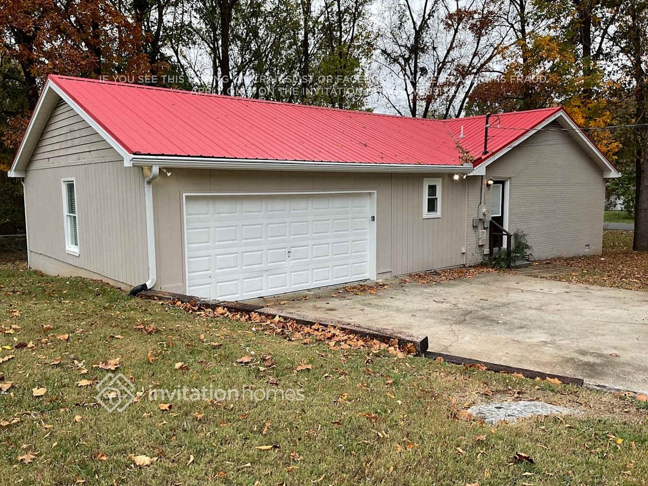 513 Anderson Ave - Photo 3 of 14