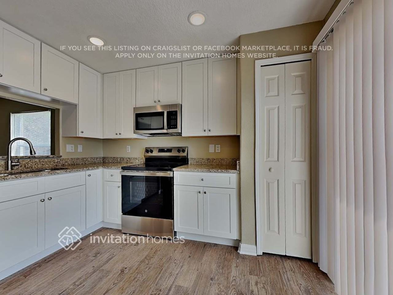 2458 Hamlet Cir - Photo 7 of 22