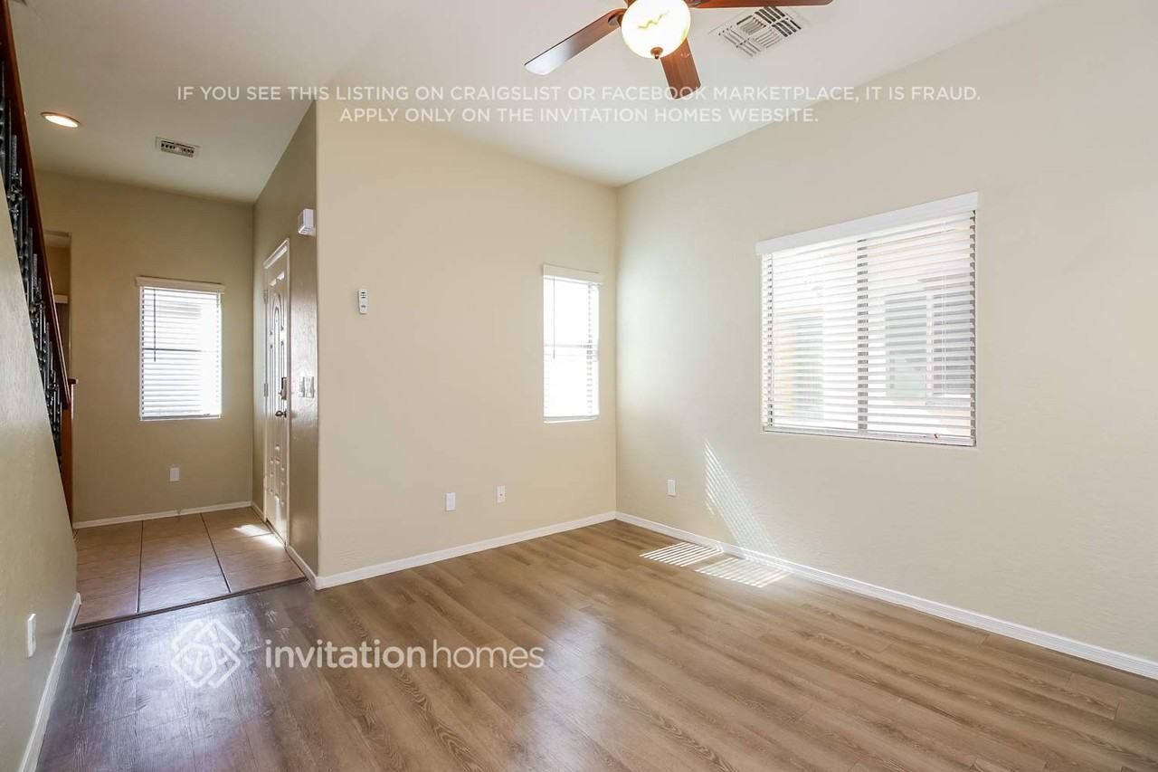 4630 E Laurel Ct - Photo 5 of 16