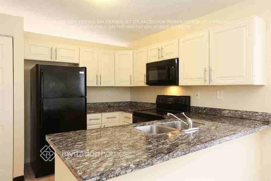 6572 Nw 197th Ln - Photo 5 of 12