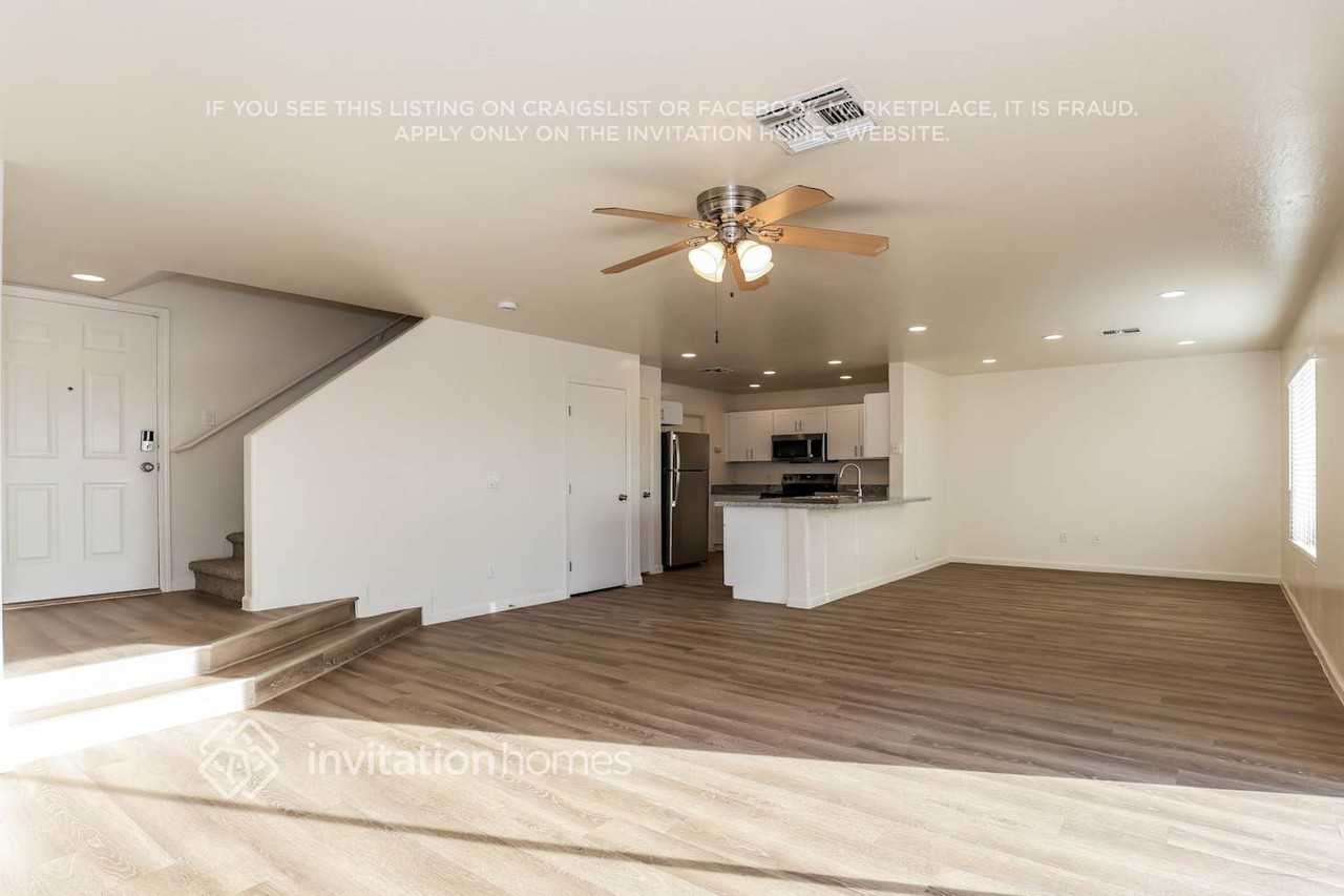 4210 N 113th Dr - Photo 5 of 18