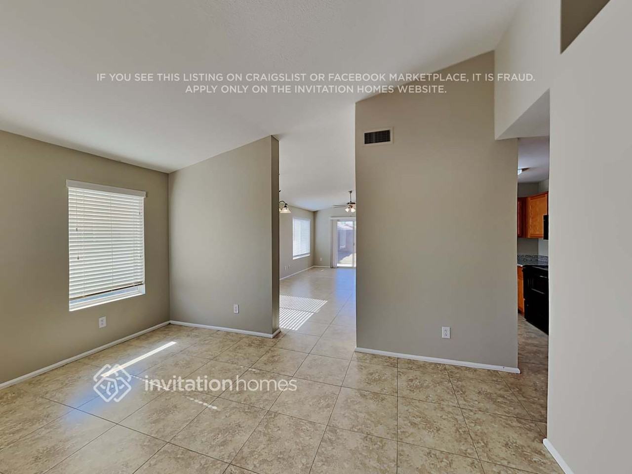 5011 E Colby St - Photo 5 of 17