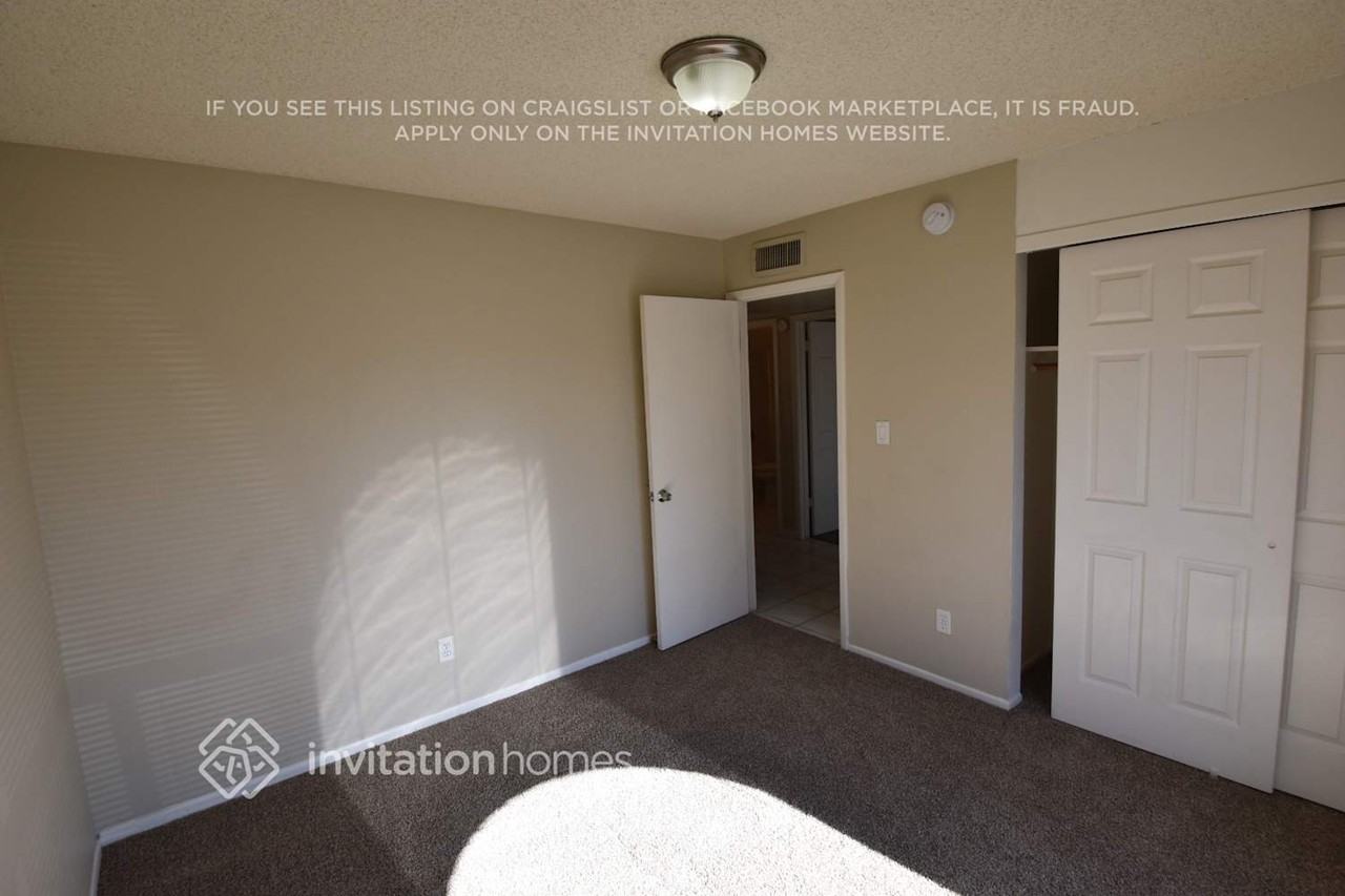 2202 W Charleston Ave - Photo 7 of 11