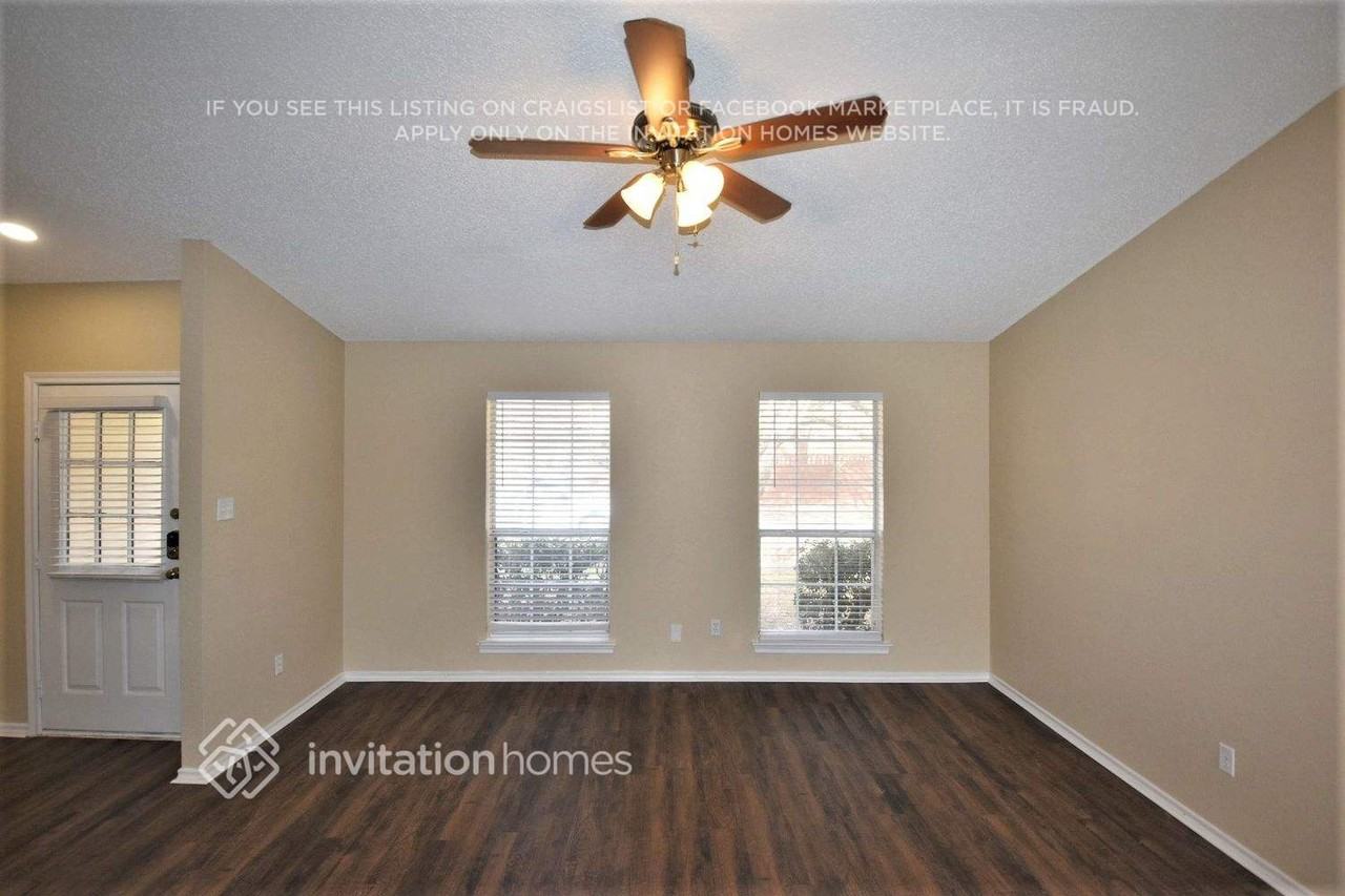 8465 Willow Creek Dr - Photo 3 of 22