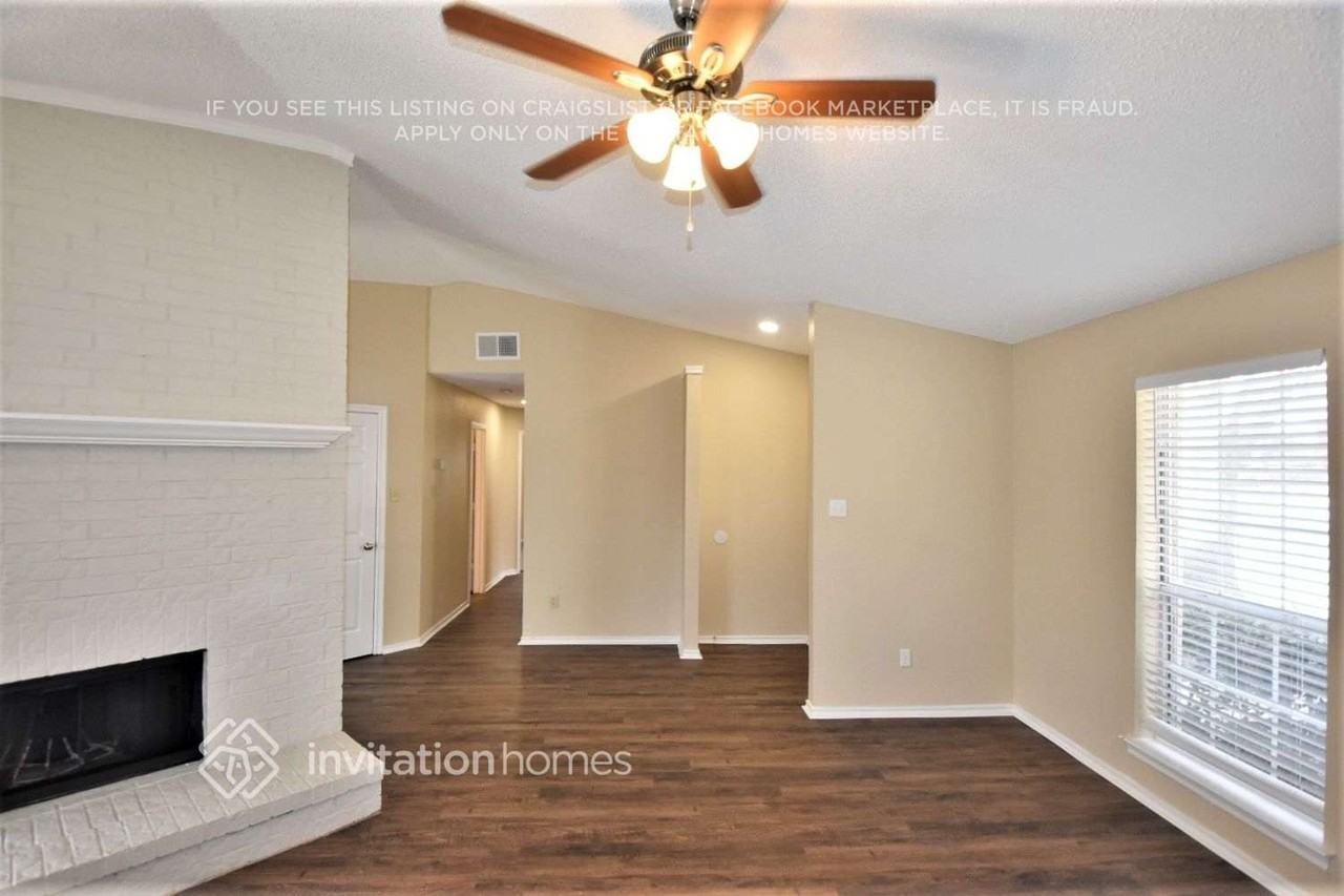 8465 Willow Creek Dr - Photo 5 of 22