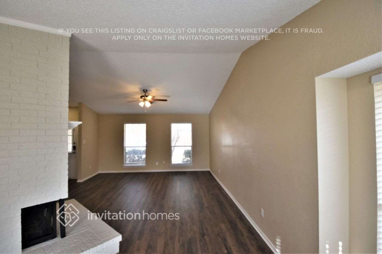 8465 Willow Creek Dr - Photo 6 of 22