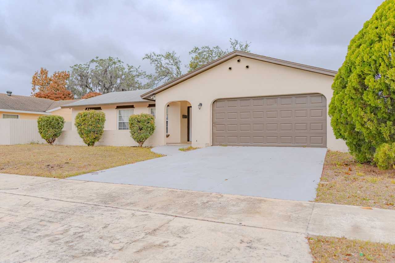 6203 Tebbetts Dr #1 - Photo 3 of 37