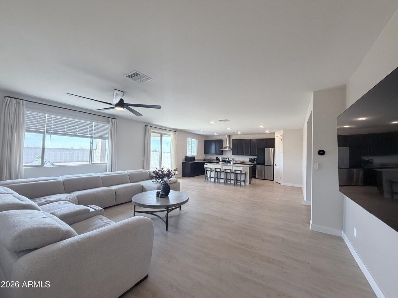 9324 S 30th Ln - Photo 4 of 29