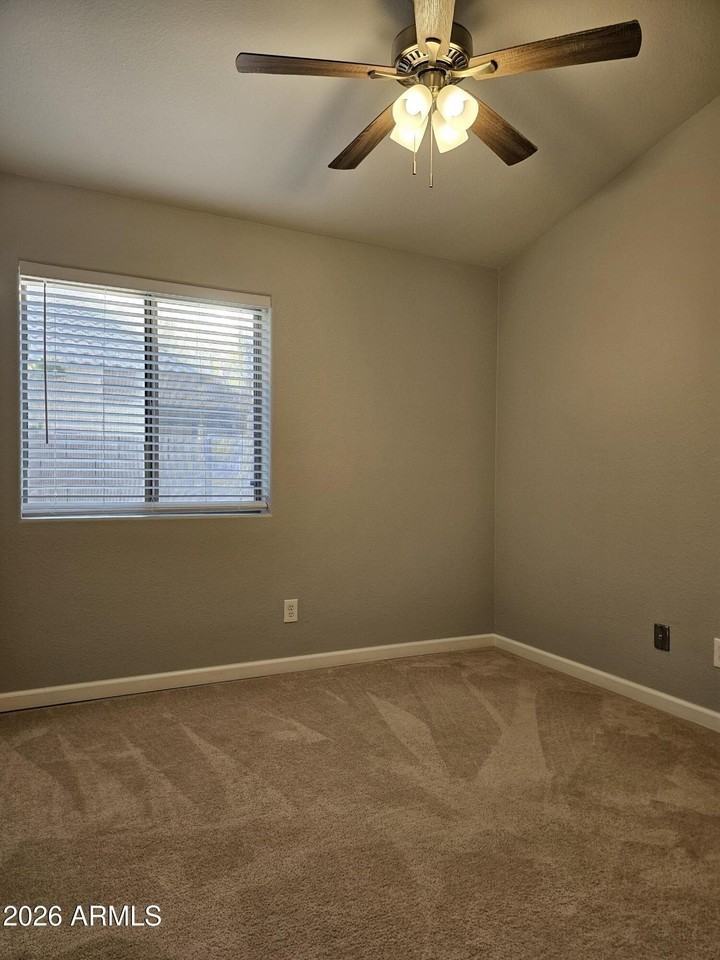 1605 W Geronimo St - Photo 7 of 12