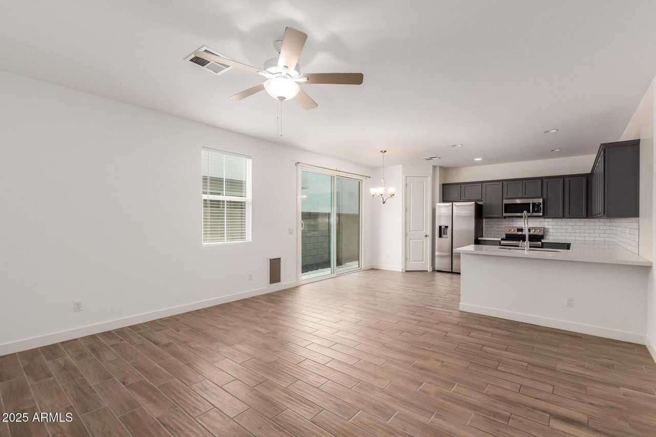 5552 S Dillon - Photo 2 of 50