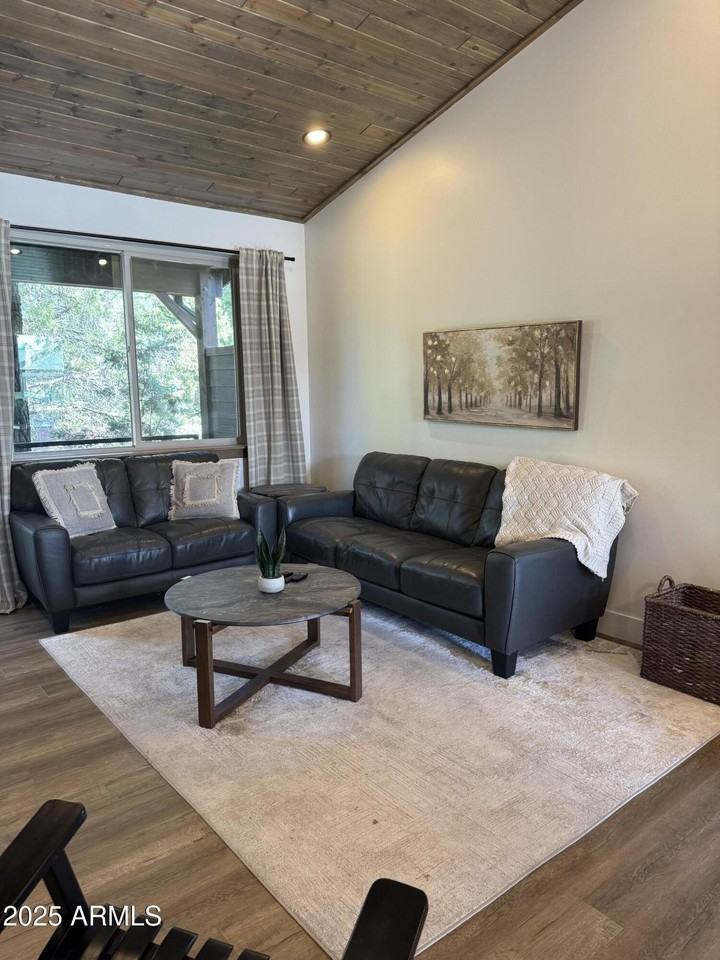 3901 W Cooley St - Photo 7 of 21