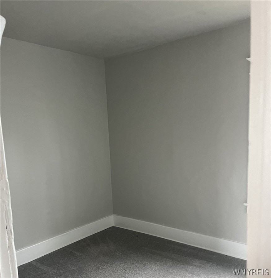 91 Amber St - Photo 6 of 7