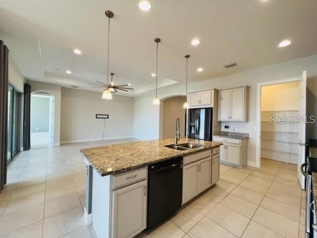 24335 Riverfront Dr - Photo 7 of 32