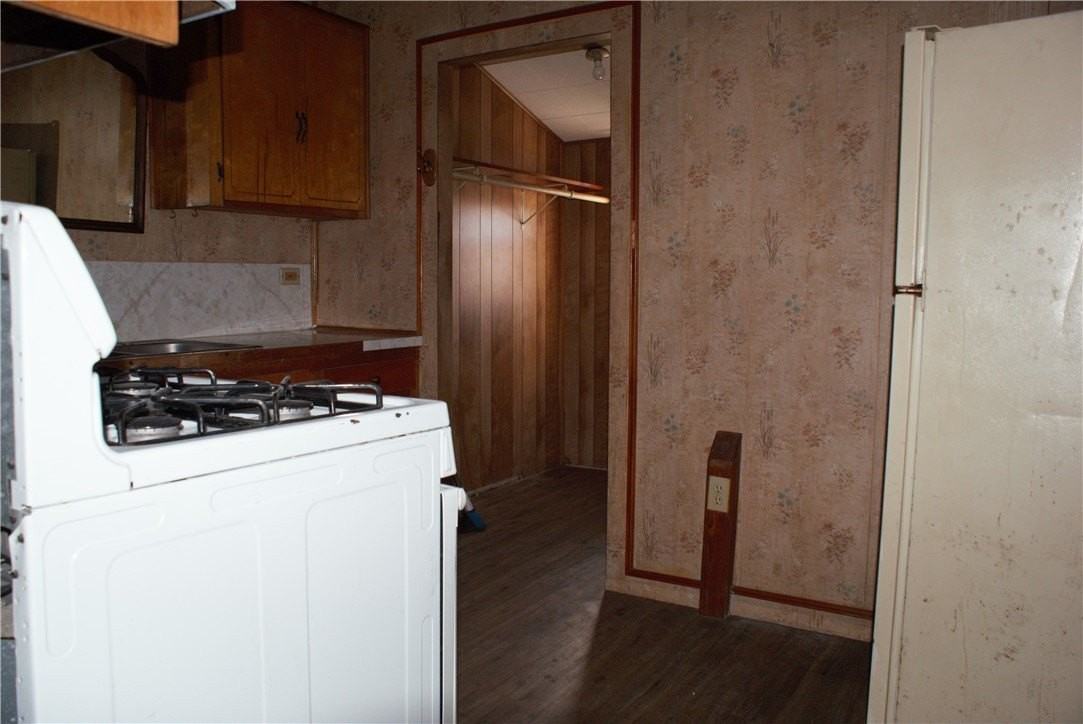 200 Clemmer St Unit B - Photo 4 of 9