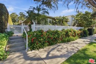 853 12th St Apt B #Apt B - Photo 1 of 1