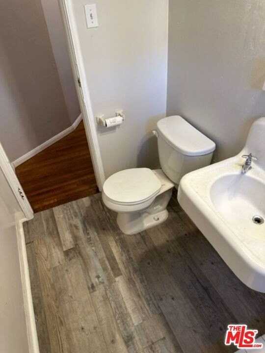 1025 Locust Ave Apt 2 - Photo 6 of 50
