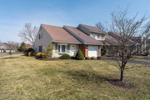 featured image of 216 Birchtree Ln