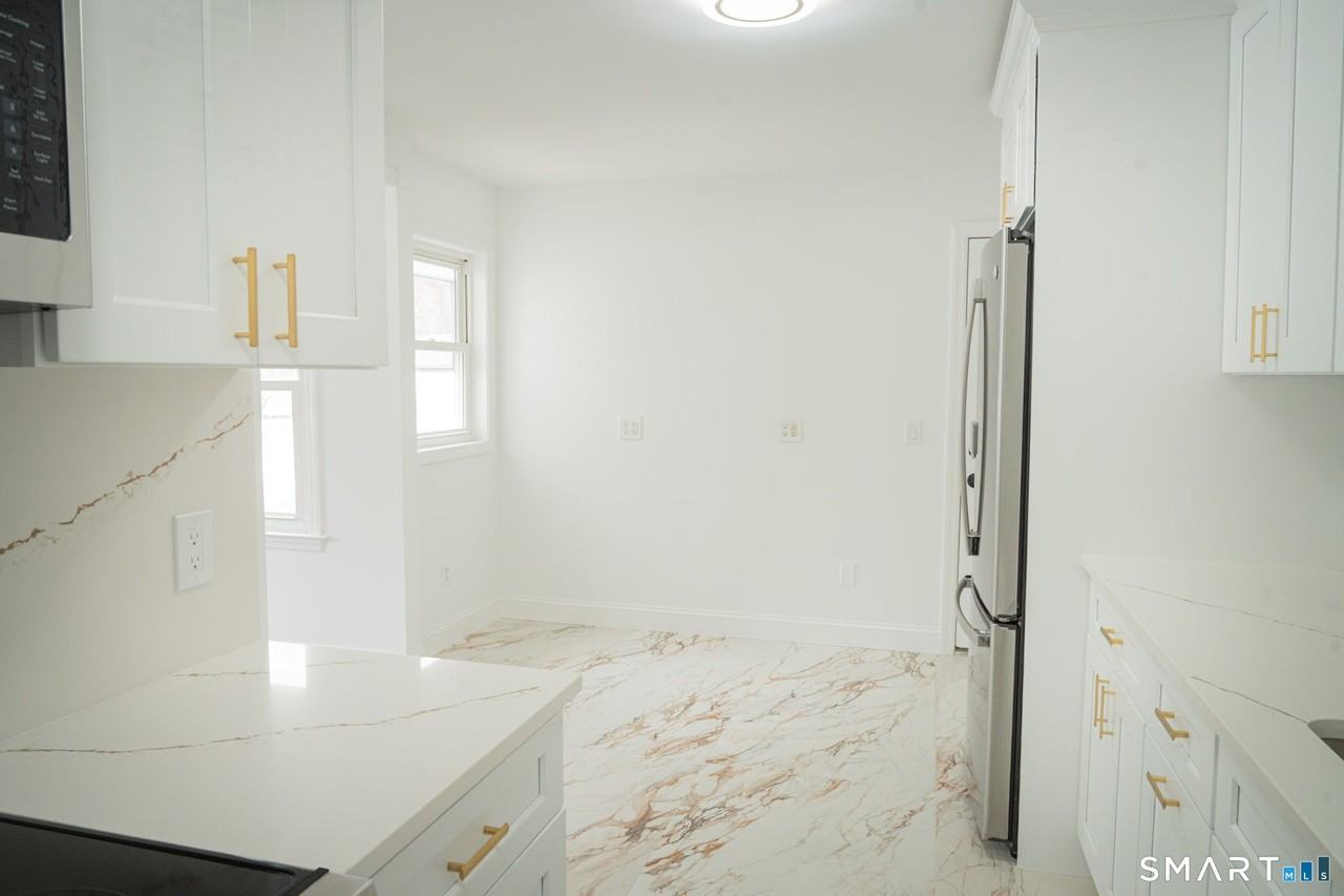 21 Oven Rock Rd - Photo 4 of 29