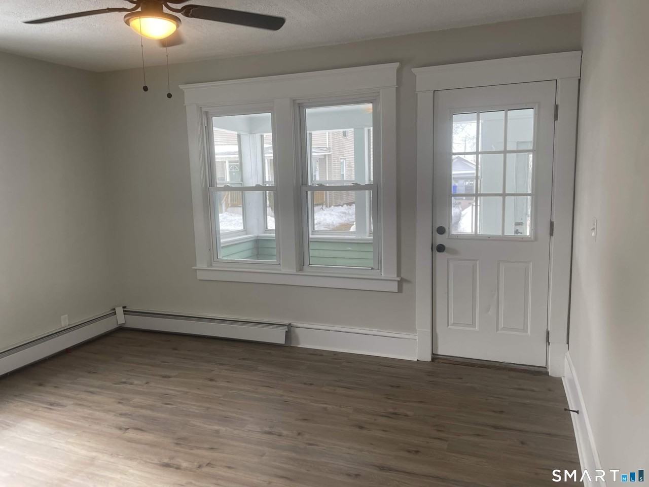 82 Windsor St Unit 1 - Photo 4 of 6