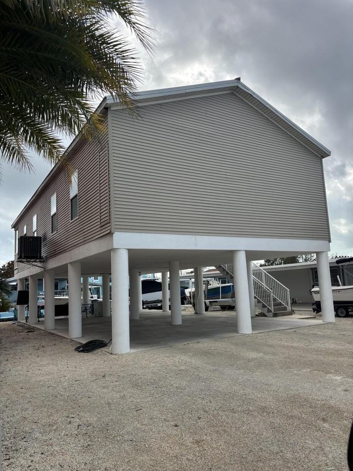 210 W 2nd Ct - Photo 2 of 5