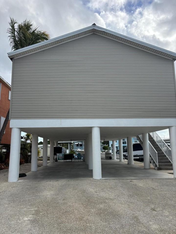 210 W 2nd Ct - Photo 3 of 5