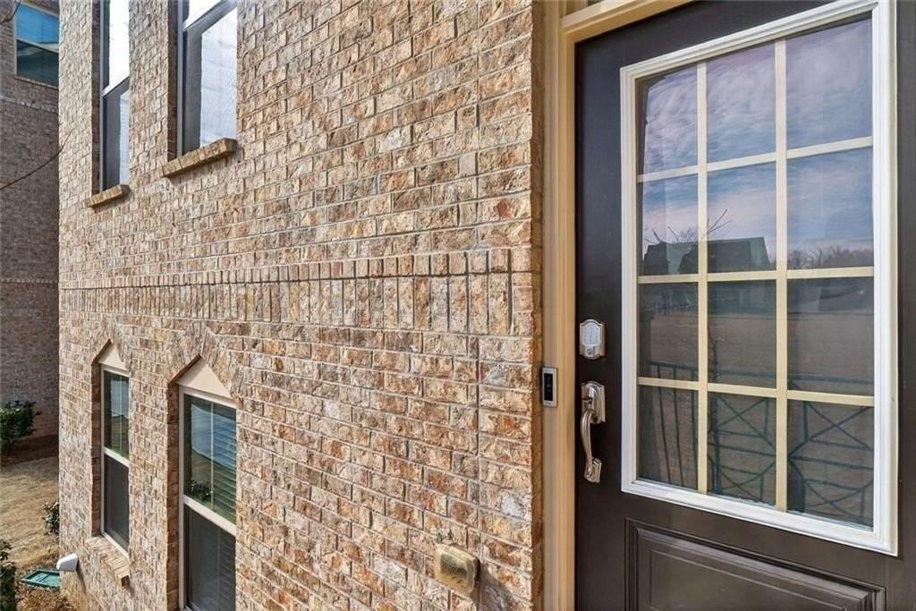 3960 Redwood Dr - Photo 3 of 47