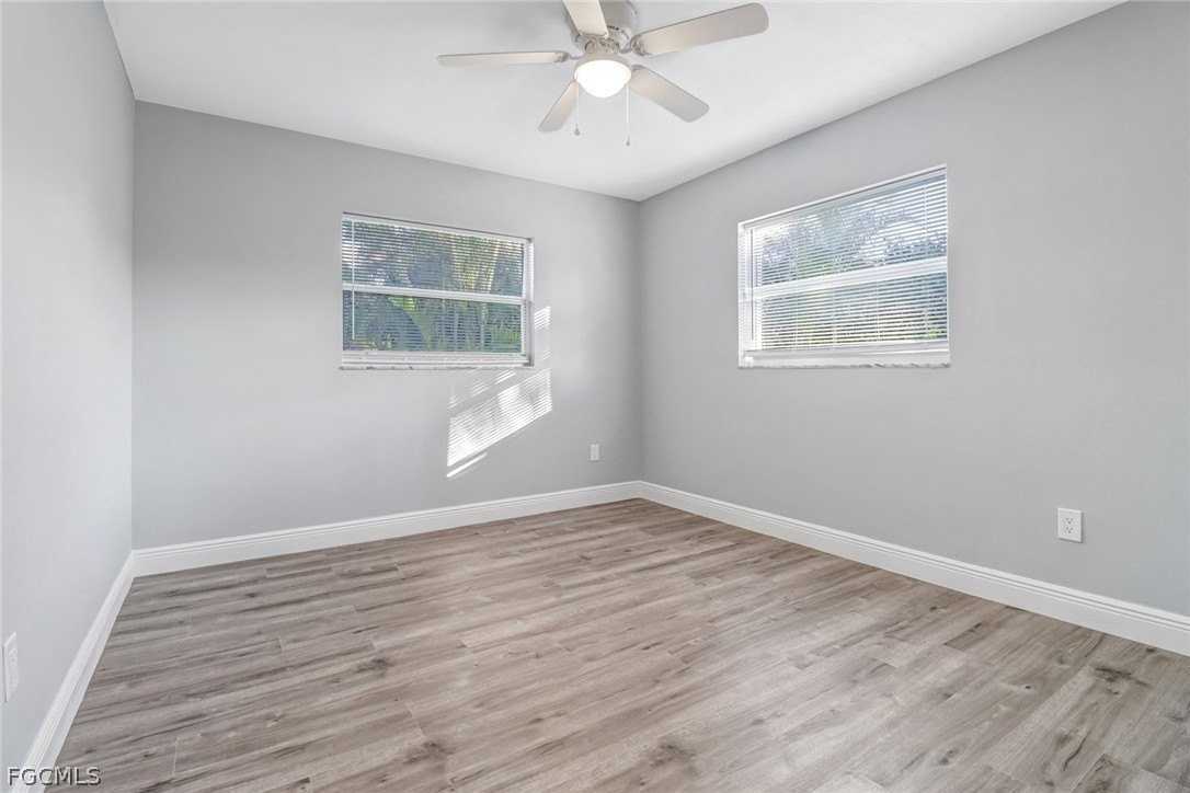 4312 S Bay Cir - Photo 6 of 16