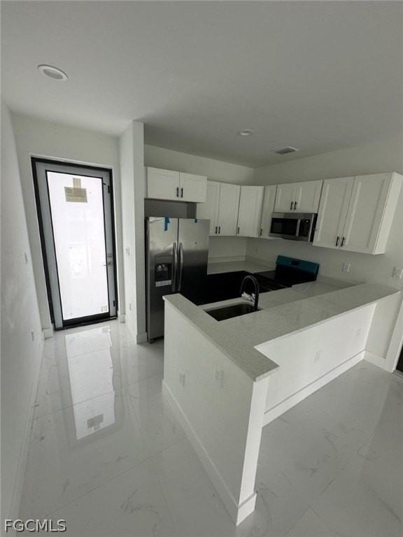 465 Petite Ave - Photo 2 of 9