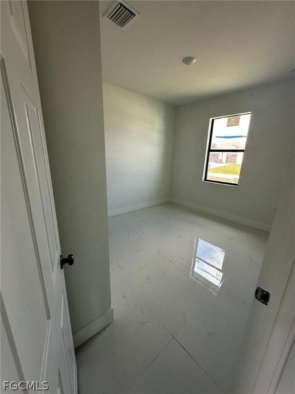 465 Petite Ave - Photo 5 of 9