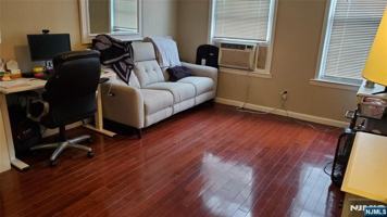 featured image of 662 Bloomfield Ave