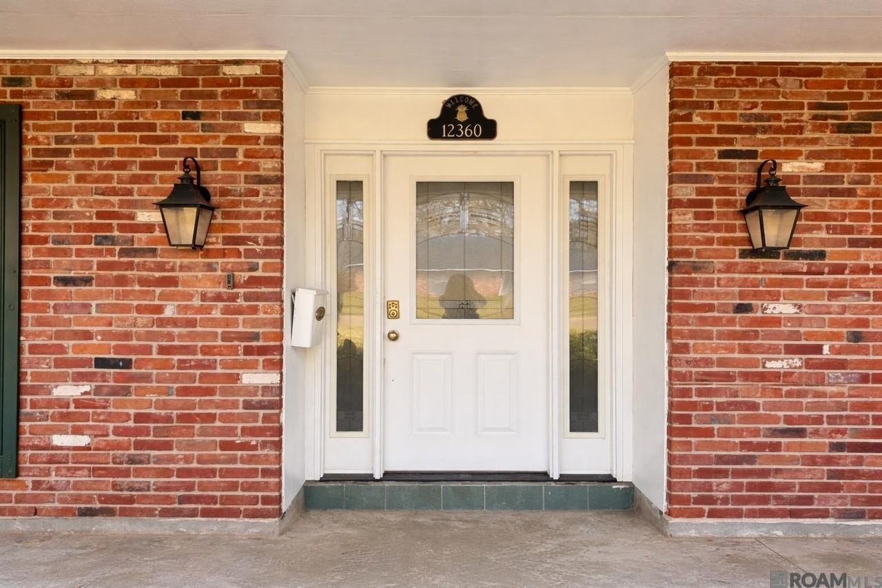 12360 Warwick Ave - Photo 2 of 30