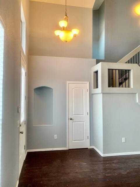 12721 Cozy Creek Dr - Photo 5 of 50