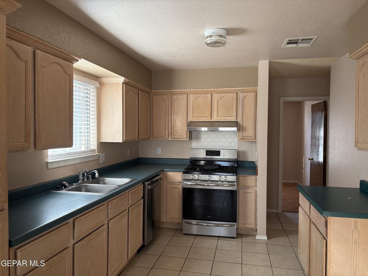 13981 Veny Webb St - Photo 6 of 20