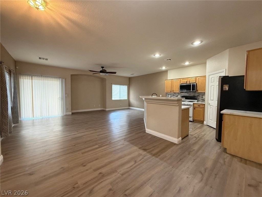 6463 Elwood Mead Ave #103 - Photo 4 of 23