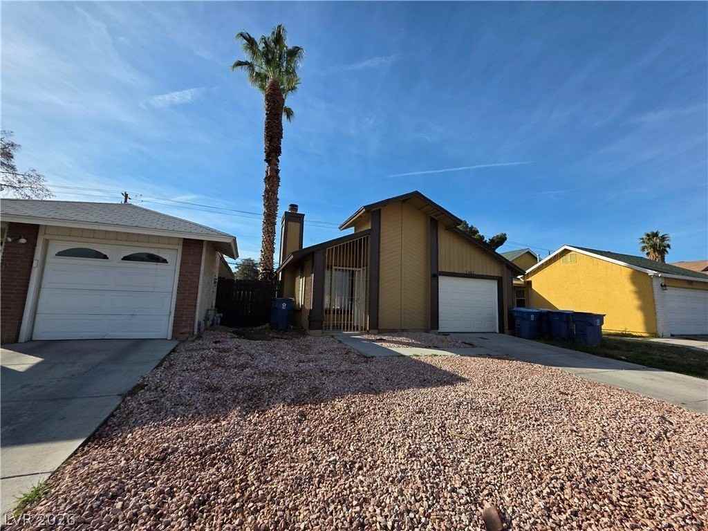 5483 Requa Ave - Photo 3 of 50