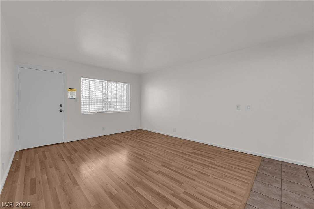 3726 Hazelwood St #24 - Photo 6 of 17