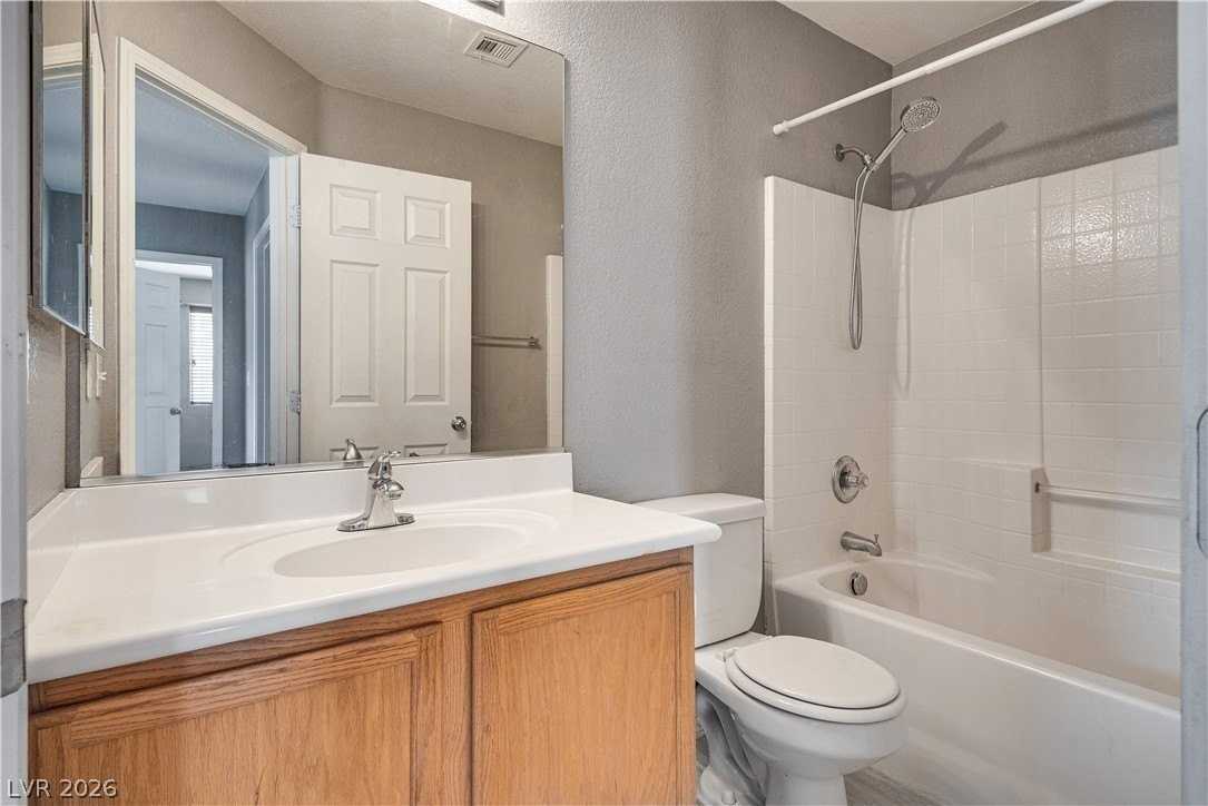 3824 Badgerbrook St - Photo 5 of 6