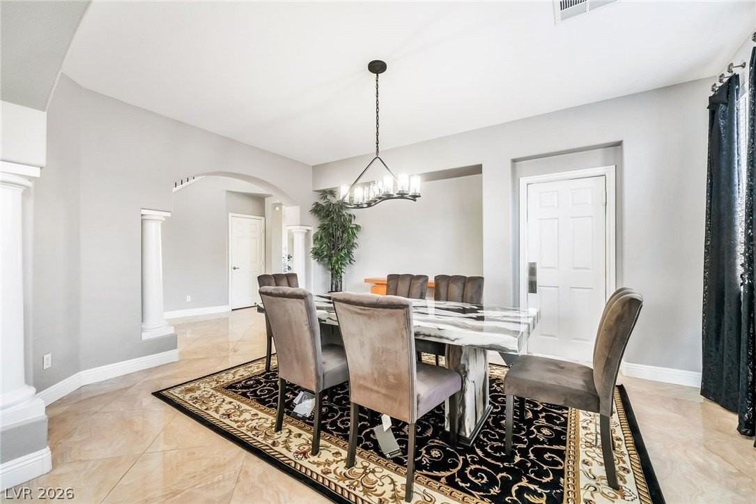 2776 Culloden Ave - Photo 4 of 28