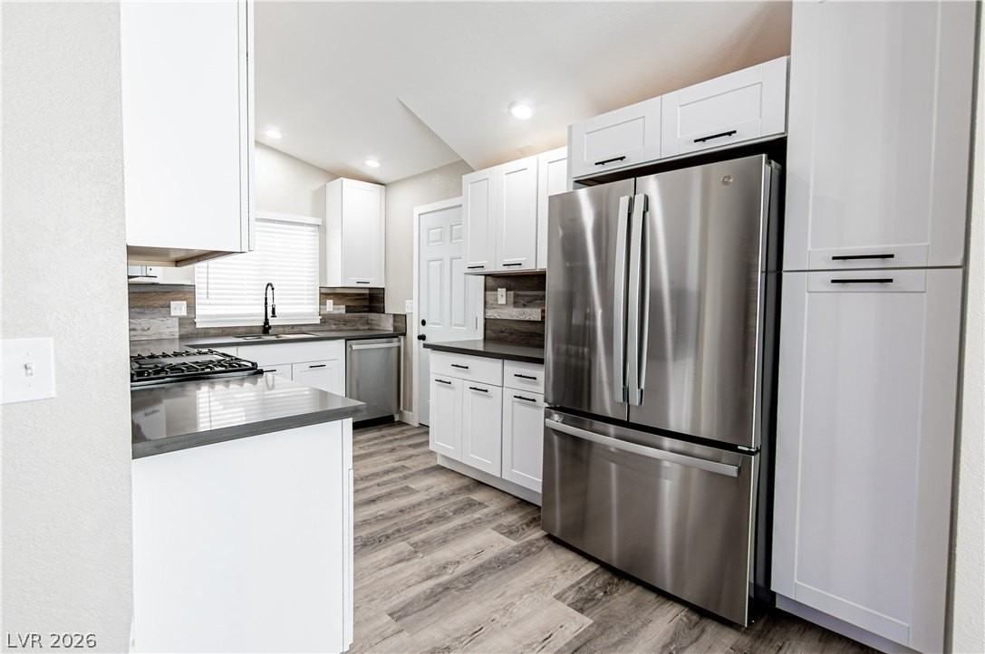 517 Crony Ave - Photo 6 of 36