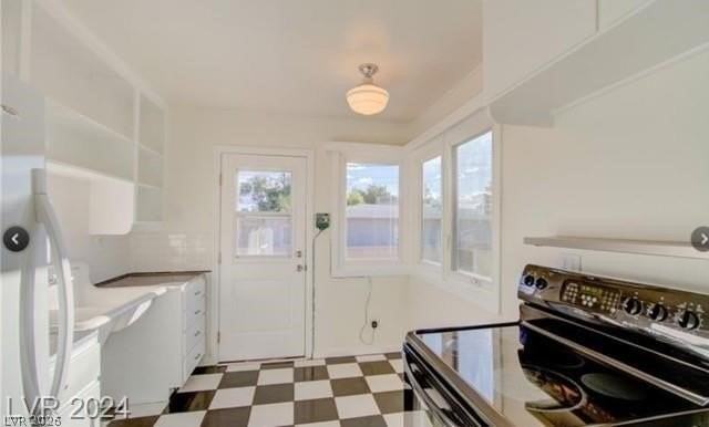 540 Date St - Photo 3 of 7