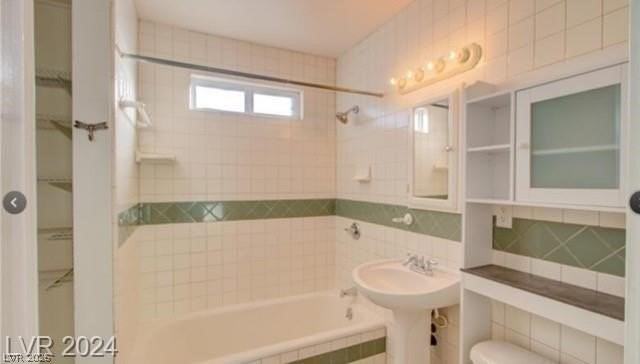 540 Date St - Photo 6 of 7