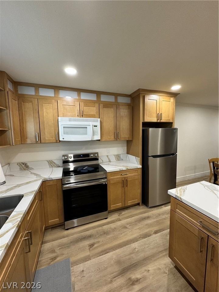 4470 Rich Dr #C - Photo 4 of 25