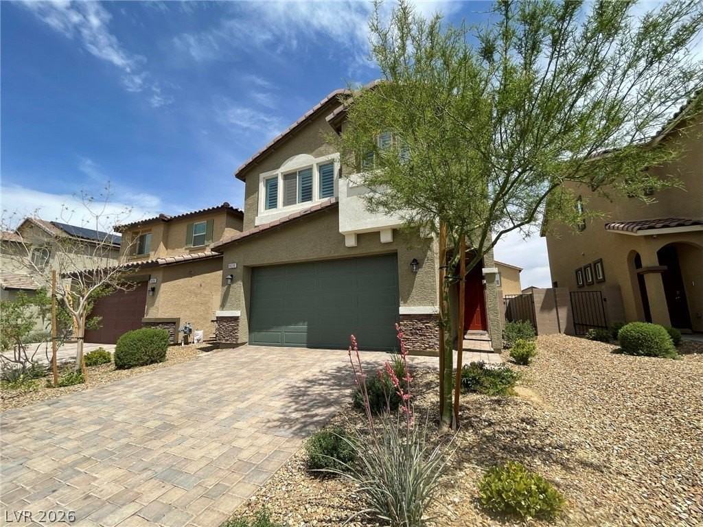 9326 Fire Rose St - Photo 2 of 32