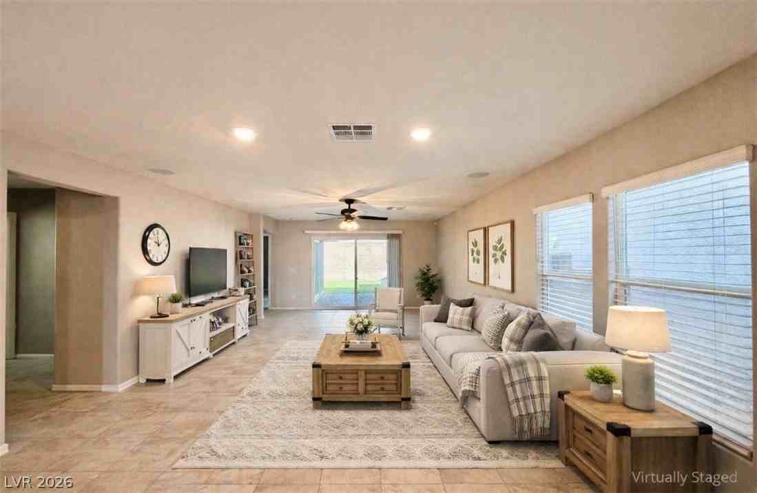 1618 Deep Valley Ave - Photo 3 of 25