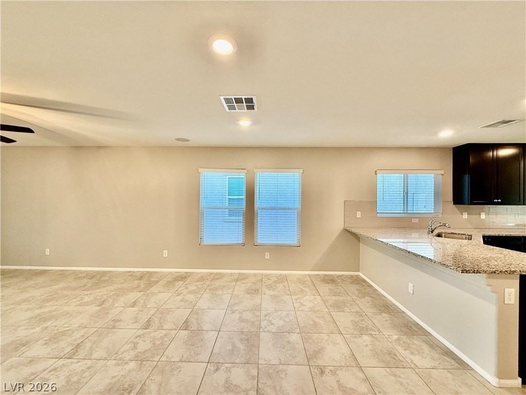 1618 Deep Valley Ave - Photo 7 of 25